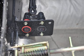 �������ó� �����ؿ� 270���� 4X2 9.6����ʽ�ػ�������ͼƬ