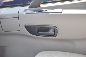 �������ó� ����п� 180���� 4X2 7.7����ʽ�ػ���(DFH5160XXYBX2JV)ͼƬ