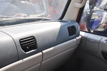 �������ó� ����п� 180���� 4X2 7.7����ʽ�ػ���(DFH5160XXYBX2JV)ͼƬ