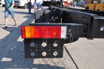 �������ó� �����ؿ� 270���� 4X2 9.6����ʽ�ػ�������ͼƬ