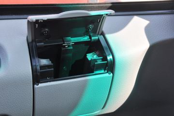 �������ó� ����п� 180���� 4X2 7.7����ʽ�ػ���(DFH5160XXYBX2JV)ͼƬ