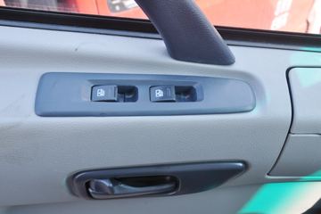 �������ó� ����п� 180���� 4X2 7.7����ʽ�ػ���(DFH5160XXYBX2JV)ͼƬ