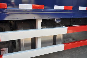 �������ó� ����п� 180���� 4X2 7.7����ʽ�ػ���(DFH5160XXYBX2JV)ͼƬ