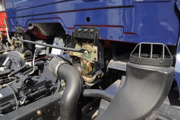 �������ó� ����п� 180���� 4X2 7.7����ʽ�ػ���(DFH5160XXYBX2JV)ͼƬ