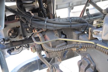 �������ó� ����п� 180���� 4X2 7.7����ʽ�ػ���(DFH5160XXYBX2JV)ͼƬ