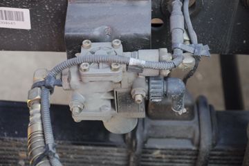 �������ó� ����п� 180���� 4X2 7.7����ʽ�ػ���(DFH5160XXYBX2JV)ͼƬ