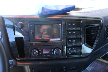 �ൺ��� JH6�ؿ� 430���� 6X4 LNGǣ����ͼƬ