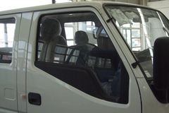 江铃凯锐 116马力 3.3米双排栏板轻卡