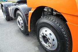 德龙F3000&nbsp;牵引车底盘                                                图片