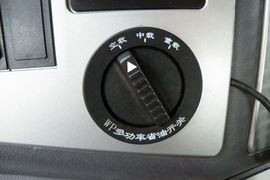 德龙F3000&nbsp;牵引车驾驶室                                               图片