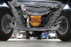 东风柳汽 新乘龙M3中卡 220马力 4X2 9.8米厢式载货车(LZ5185XXYM3AB)