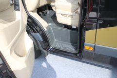 福田商务车 图雅诺S 2017款 商旅版 150马力 2.8T柴油 长轴高顶封闭货车