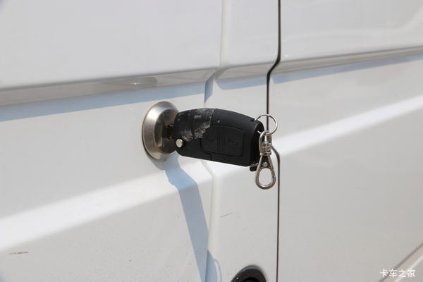 江铃特顺现金最高优惠3000元