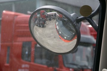 �������ó� ���� 130���� 4X2 4.1�׵��������ػ�������ͼƬ