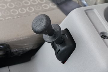 �������ó� ���� 130���� 4X2 4.1�׵��������ػ�������ͼƬ