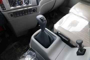 �������ó� ���� 130���� 4X2 4.1�׵��������ػ�������ͼƬ