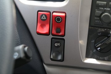 �������ó� ���� 130���� 4X2 4.1�׵��������ػ�������ͼƬ