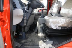 东风商用车 嘉运 130马力 4X2 4.1米单排栏板载货车底盘(DFH1080B1)