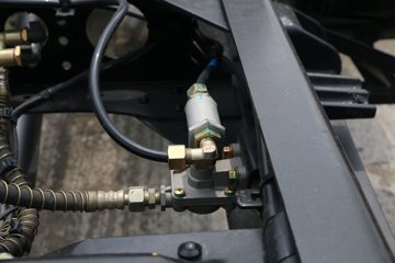 �������ó� ���� 130���� 4X2 4.1�׵��������ػ�������ͼƬ