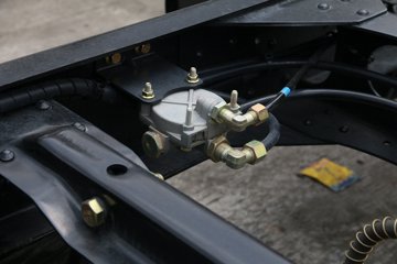 �������ó� ���� 130���� 4X2 4.1�׵��������ػ�������ͼƬ