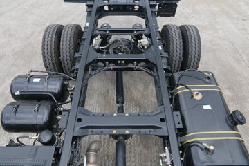 �������ó� ���� 130���� 4X2 4.1�׵��������ػ�������ͼƬ