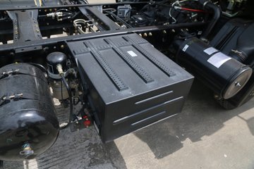 �������ó� ���� 130���� 4X2 4.1�׵��������ػ�������ͼƬ