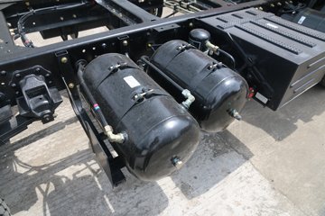 �������ó� ���� 130���� 4X2 4.1�׵��������ػ�������ͼƬ