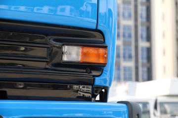 ���� FVZ�ؿ� 300���� 6X4 9.35����ʽ�ػ���(�˵�)(QL5250XXYWTFZJ)ͼƬ