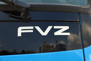 ���� FVZ�ؿ� 300���� 6X4 9.35����ʽ�ػ���(�˵�)(QL5250XXYWTFZJ)ͼƬ