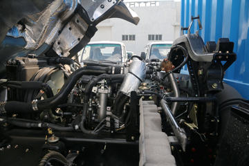 ���� FVZ�ؿ� 300���� 6X4 9.35����ʽ�ػ���(�˵�)(QL5250XXYWTFZJ)ͼƬ