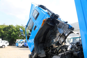 ���� FVZ�ؿ� 300���� 6X4 9.35����ʽ�ػ���(�˵�)(QL5250XXYWTFZJ)ͼƬ