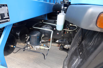 ���� FVZ�ؿ� 300���� 6X4 9.35����ʽ�ػ���(�˵�)(QL5250XXYWTFZJ)ͼƬ