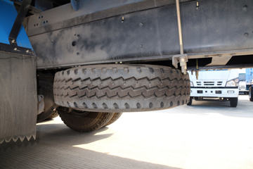 ���� FVZ�ؿ� 300���� 6X4 9.35����ʽ�ػ���(�˵�)(QL5250XXYWTFZJ)ͼƬ