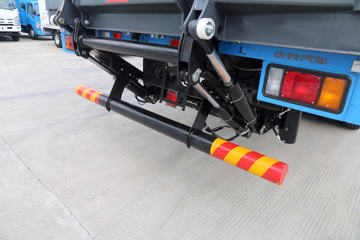 ���� FVZ�ؿ� 300���� 6X4 9.35����ʽ�ػ���(�˵�)(QL5250XXYWTFZJ)ͼƬ