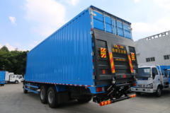 庆铃 FVZ重卡 300马力 6X4 9.35米厢式载货车(八挡)(QL5250XXYWTFZJ)