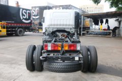 庆铃 五十铃KV600 130马力 4X2 冷藏车底盘(QL5043XLCA5HA)