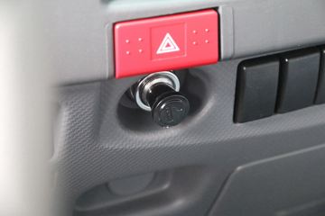 ���� ��ʮ��KV600 130���� 4X2 ��س�����(QL5043XLCA5HA)ͼƬ