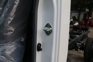 ���� ��ʮ��KV600 130���� 4X2 ��س�����(QL5043XLCA5HA)ͼƬ