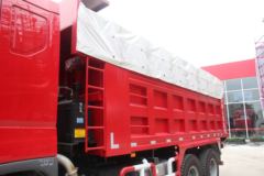 东风柳汽 乘龙H7 385马力 6X4 5.6米自卸车(LZ3251M5DB)