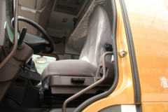 东风柳汽 乘龙H7重卡 430马力 6X4牵引车(F160后桥)(LZ4251M7DB)