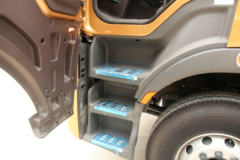 东风柳汽 乘龙H7重卡 430马力 6X4牵引车(F160后桥)(LZ4251M7DB)