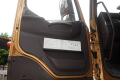 东风柳汽 乘龙H7重卡 430马力 6X4牵引车(F160后桥)(LZ4251M7DB)