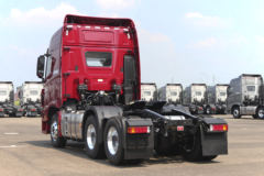 现代商用车 创虎XCIENT重卡 440马力 6X4牵引车(CHM4250KPQ49V)
