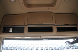 创虎XCIENT&nbsp;牵引车驾驶室                                               图片