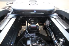 创虎XCIENT&nbsp;牵引车底盘                                                图片