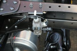 创虎XCIENT&nbsp;牵引车底盘                                                图片