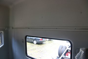 ���� ������D9�п� 180���� 4X2 6.8����ʽ�ػ�������ͼƬ