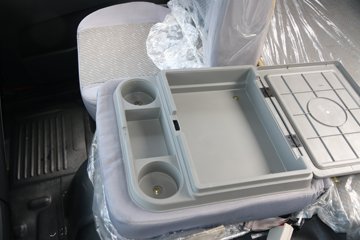 ���� ������D9�п� 180���� 4X2 6.8����ʽ�ػ�������ͼƬ