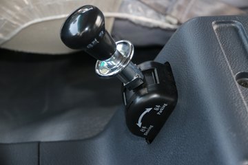 ���� ������D9�п� 180���� 4X2 6.8����ʽ�ػ�������ͼƬ