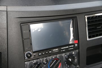 ���� ������D9�п� 180���� 4X2 6.8����ʽ�ػ�������ͼƬ